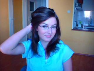 Mia - Spanking, Tattoos, Sexspielzeug, Oralsex, Schlucken