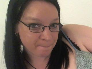 Deya - SM-Sex, Fesselspiele, Anal-Sex, Devot, Sexspielzeug