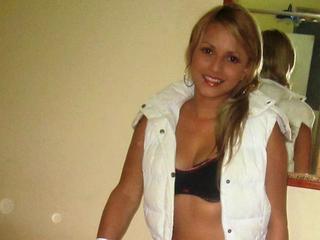 Dominant, Voyeurismus, Tattoos, Spanking, Oralsex, Orgien