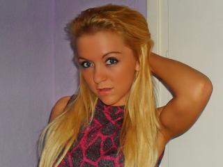 NikiDelorean - Fesselspiele, Natursekt, Anal-Sex, Gangbang, Devot