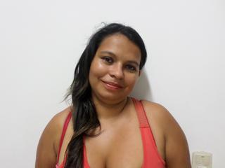 Oralsex, Spanking, Dominant, Gangbang, Sexspielzeug, Devot, Gruppensex, Exhibitionismus, Anal-Sex