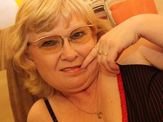 Hot Michelle - Oralsex, Rollenspiele, Natursekt, Exhibitionismus, Voyeurismus