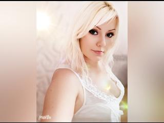 CrystallEyess A lot of pleasure, in the company of a classy lady, with a naughty mind. I can experience some crazy orgasms! Hope you can keep up with me