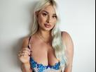 Luxuriaa - Mein Name ist Luxi, deine blonde, süße Freundin, die dich in den Wahnsinn treiben kann
