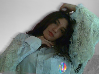 Ratienterciopelo Ich bin ein etwas konservatives Mädchen, ich bin Künstlerin und Designerin, meine Reise als Model dauert nun schon ein paar Jahre an, sie war sehr schwierig, aber ist interessant, und sie hat mir auch erlaubt, als Person zu wachsen.  Ich mag es, freundlich zu allen Menschen zu sein.