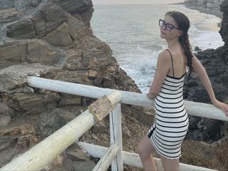 lisamccoy Ich liebe es, sinnlich zu sein, meinen Körper zu genießen und mit mir selbst zu spielen