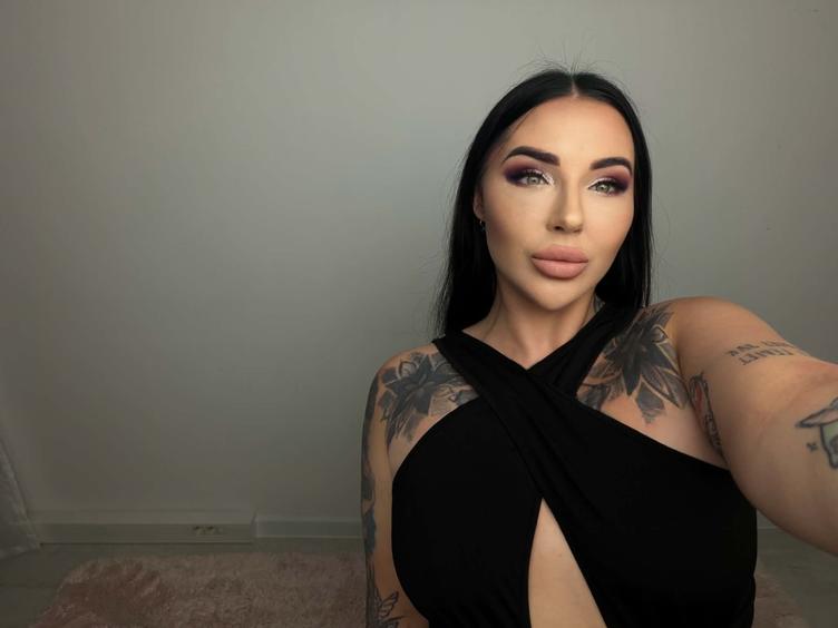 BustyRaven