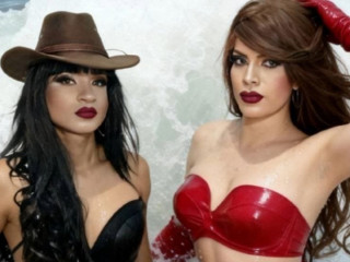 hotsexybigcum Komm her, lass uns einen schönen Dreier machen, mit dir in unserer Mitte.